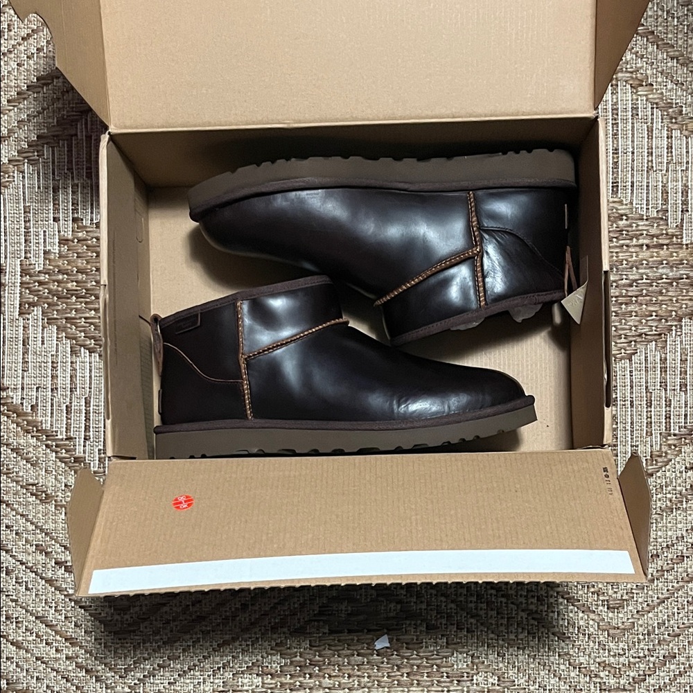 Men's Brown Leather UGG mini US11/EU44